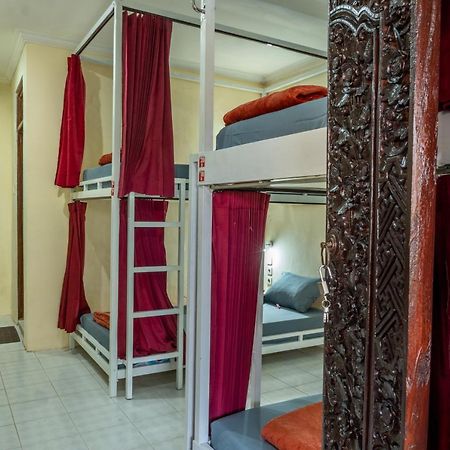 Maharani Hostel ウブド エクステリア 写真