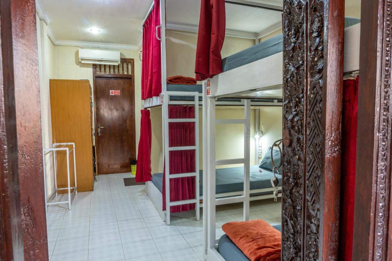 Maharani Hostel ウブド エクステリア 写真